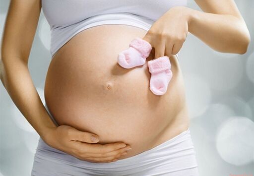 Une femme enceinte donne des papillomes à son bébé